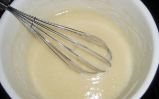 Как приготовить клейстер из муки и воды: самый простой рецепт
